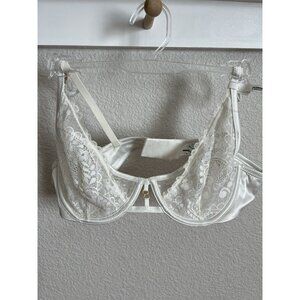 NWOT  AERIE REAL POWER PAISLEY LACE UNLINED Bra White Size 36B